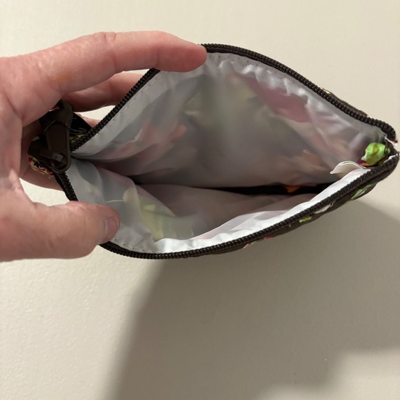Vera Bradley Quilted Brown Floral Cosmetic Makeup Bag Pouch Zipper Closure - Picture 7 of 7